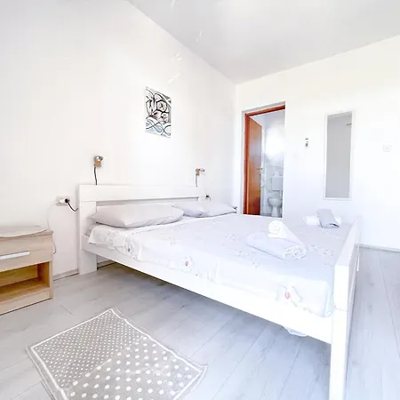 Bed&Breakfast Drage * Drage