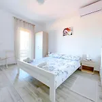 Frühstückspension Bed&Breakfast Drage 3*