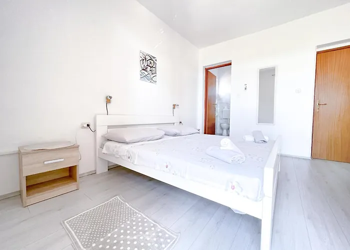 Bed&Breakfast Drage 3* Драге